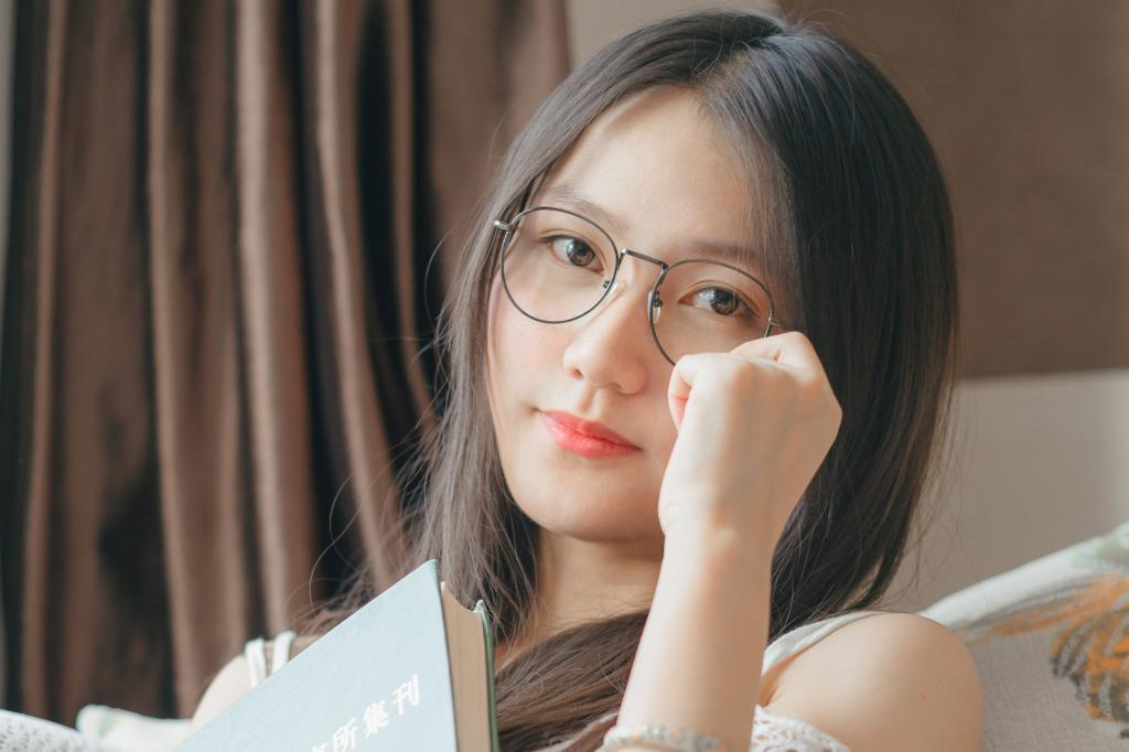 男女之間，有過這三個小互動，關系不可能純潔